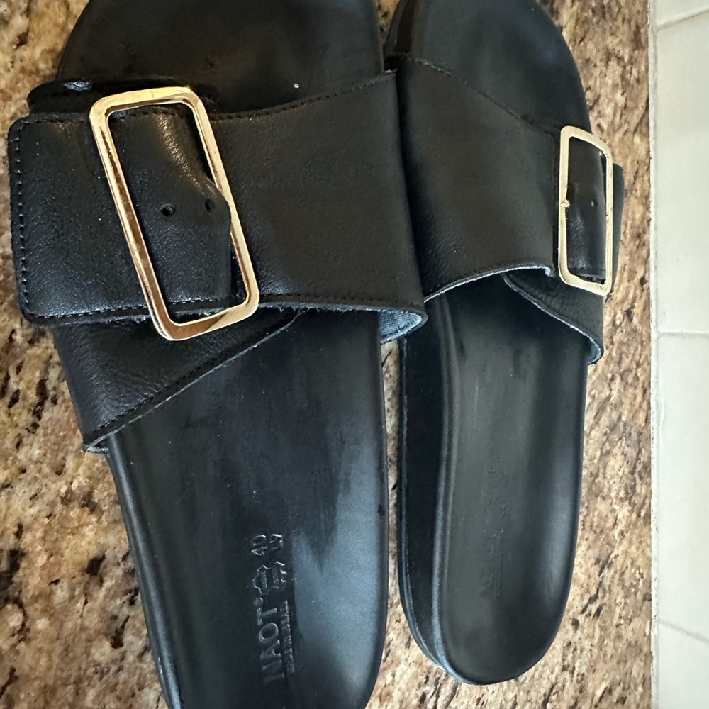 Like New Naot Tahiti Slip on Sandals